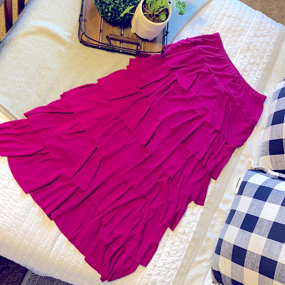 Medium nuggles ruffle skirt